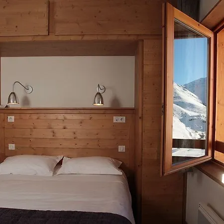 Le Du Mont Vallon 4*